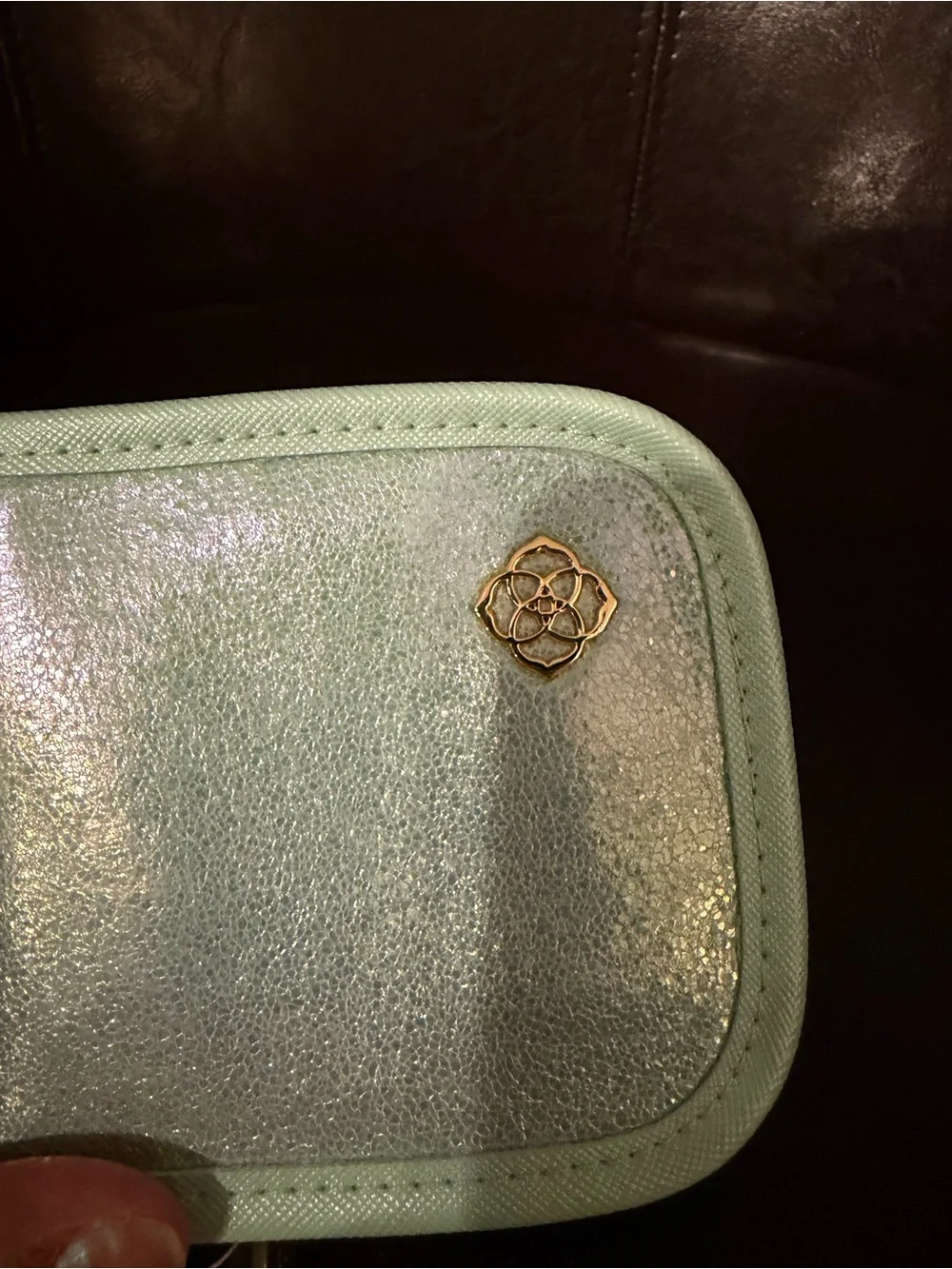 NEW NWT Kendra Scott Iridescent Mint green travel Jewelry/Card Holder Gold Logo